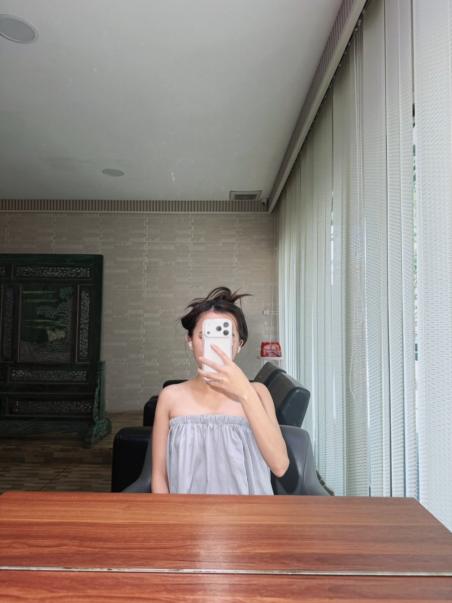 ythserafina's tweet photo. inilah yg dinamakan remuk ajur awakku🌿🫩

siapa disini yg kalo pegel pegel dikerokin jg?🫪 https://t.co/eiHkWmovxF