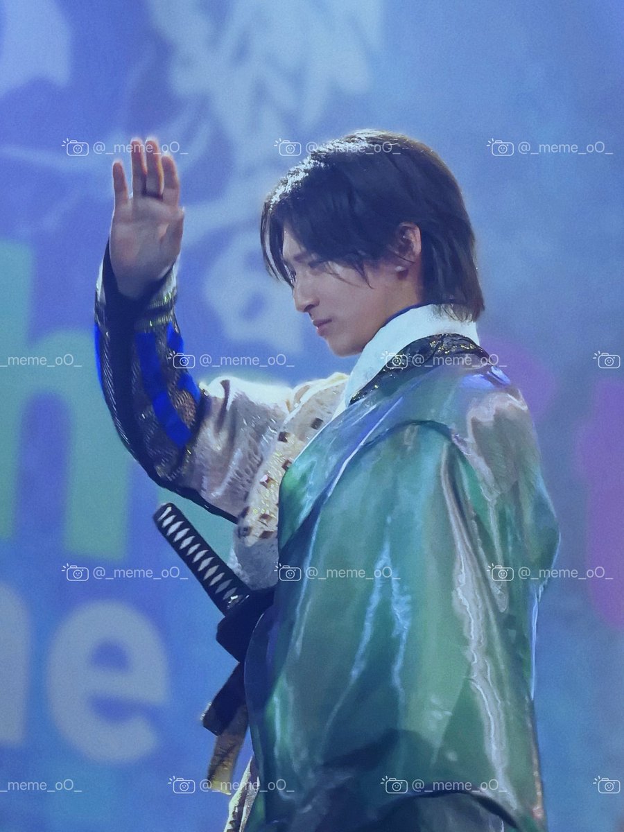 _meme_oO_'s tweet photo. 『 #礎の響＜天下の分け目に立つ者＞』

▶ 8/10 14:00

🔵大谷吉継役⚔️木原瑠生さん(@rui0915spsong)

光を纏ったような衣装を翻す大谷吉継、
美しくてかっこいい！！！🌟⋆꙳ https://t.co/dAS19Ws0tF
