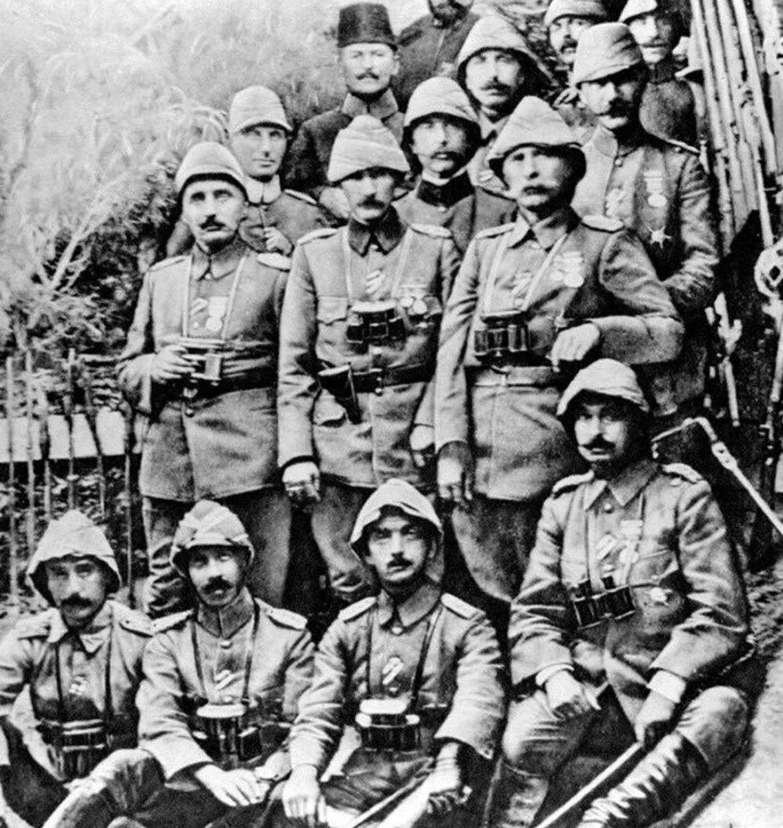OKANYASARELBASI's tweet photo. Çanakkale Destanı'nın unutulmaz dönüm noktalarından biri olan Anafartalar Zaferi'nin 111'inci yıl dönümünde başta Gazi Mustafa Kemal #Atatürk olmak üzere tüm kahramanlarımızı rahmet, saygı ve minnetle anıyorum. 🇹🇷  
 #anafartalarzaferi https://t.co/LBxjVYib5J