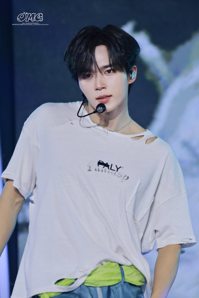 JunseOMeGa_'s tweet photo. 260809 가요대전 

#준서 #김준서 #JUNSEO #알파드라이브원 #알디원 #ALD1 #ALPHADRIVEONE https://t.co/0yRS0htk0i