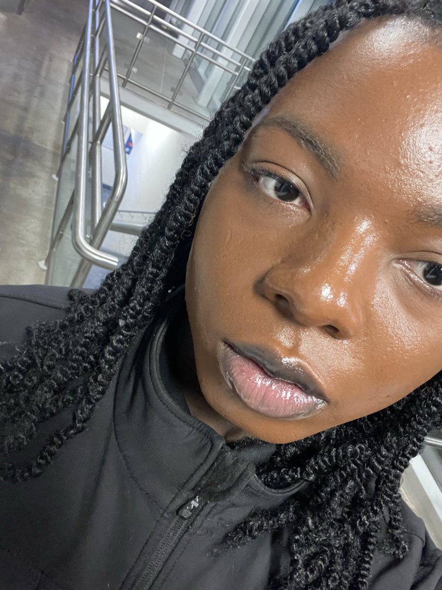 JohnDoecfo3's tweet photo. @Emp4thchan Mind you I’m a man and mog this white bitch imagine if I was a woman, gand no makeup needed unlike some savages… https://t.co/Jdz4EehKMu