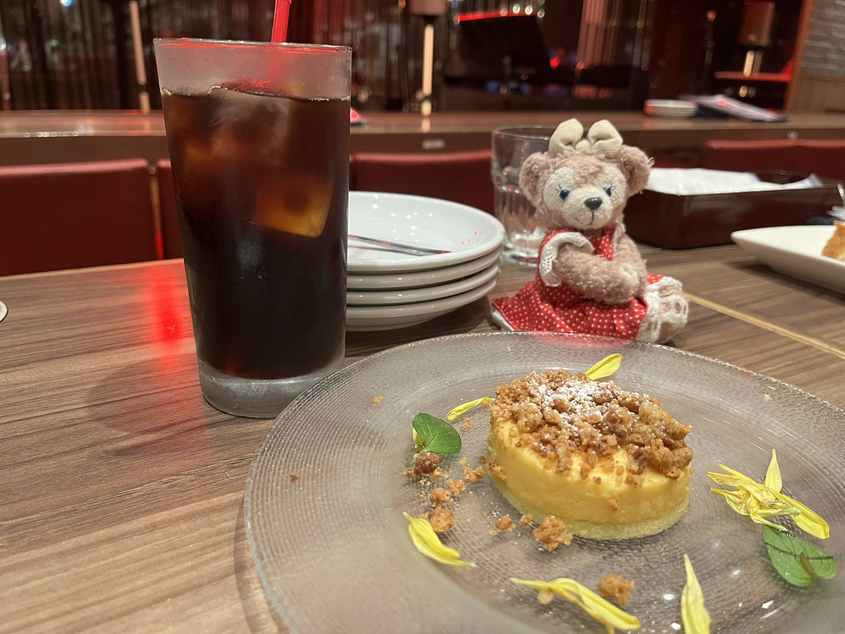 me_tan87's tweet photo. 有楽町の眼科行って ランチしてきた
職場が銀座だった頃によく行ってた平日しかやってないお蕎麦屋さんに行こうと思ってたらお盆休みだった 残念！第二候補のドリンククーポンがあったお店でラザニア食べた 美味しかったです https://t.co/t8FU1bldIl