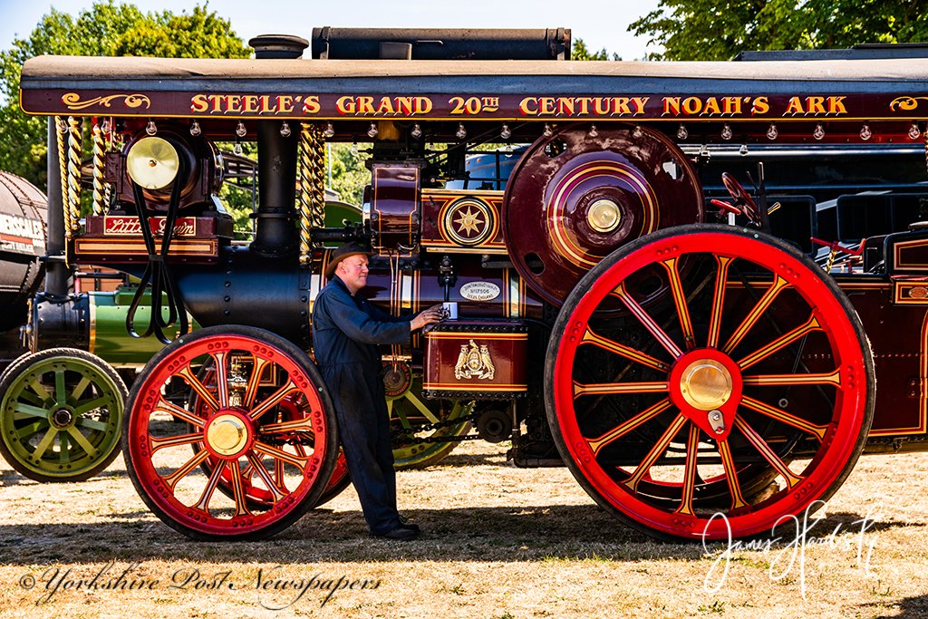snapperjim's tweet photo. Weekend event for the #Yorkshirepost - #Driffield #Steam Fair see more online @yorkshirepost @JayMitchinson @SWNS #DriffieldSteamFair #Driffield #EastYorkshire #SteamFair #SteamRally #VintageVehicles #Yorkshire #YorkshireEvents #SteamEngines #Yorkshire #summer #family #daysout https://t.co/R63VZBGrX4