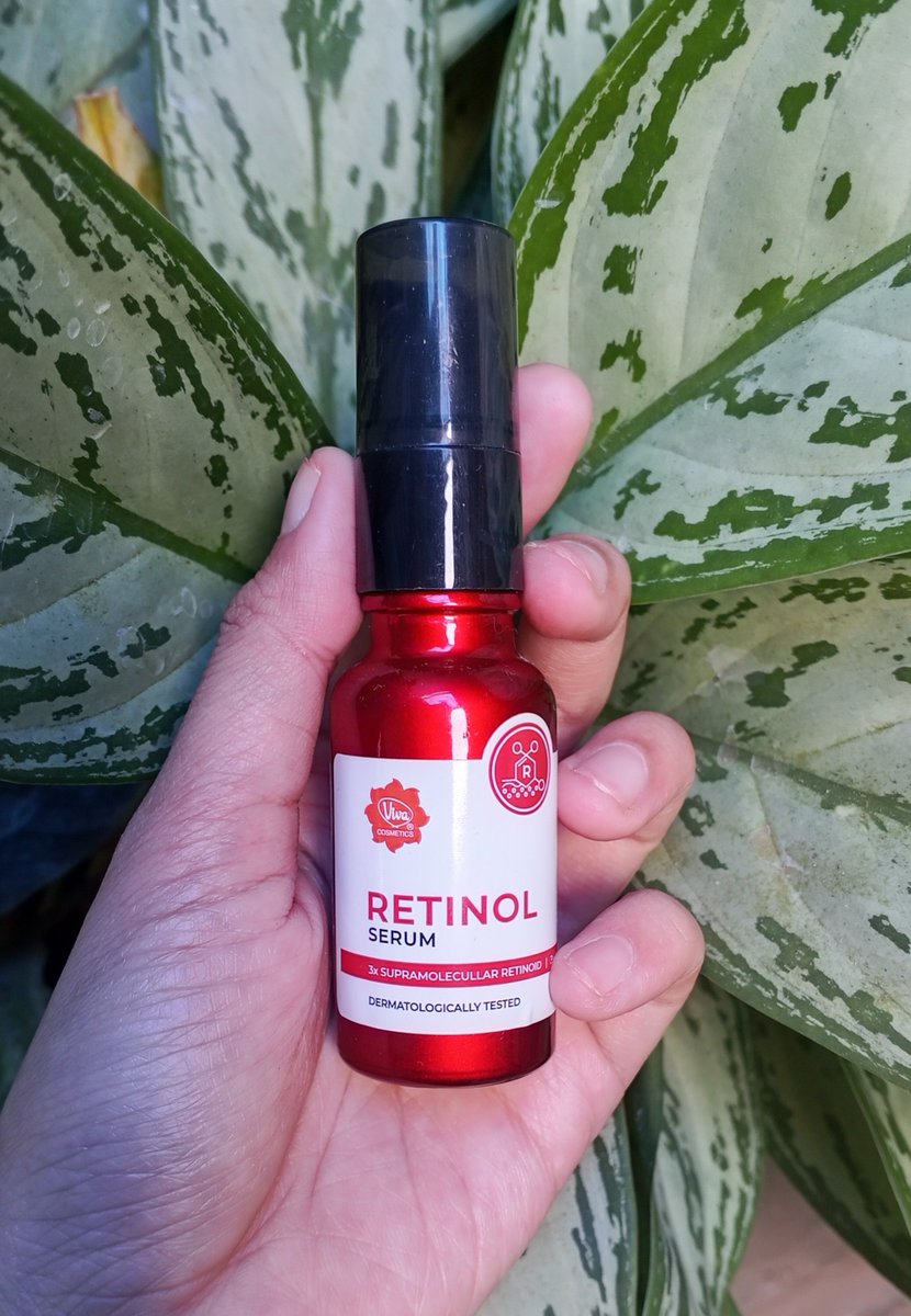 puffpastry__'s tweet photo. Pengen coba retinol tapi  masih takut? Cobain retinol viva ini !
Cocok buat pemula, efeknya kerasa , harganya 20ribuan aja, WORTH TO TRY😭 https://t.co/jispAzWxS8