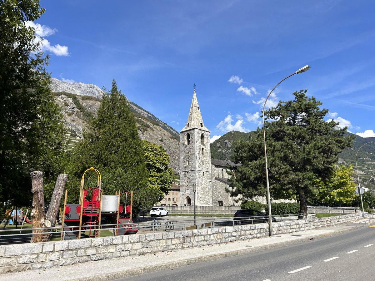 lechochretien's tweet photo. 🔴🇨🇭 𝗔𝗟𝗘𝗥𝗧𝗘 𝗜𝗡𝗙𝗢 — Après le vol d’un cierge pascal en début d’été, l’église d’Ardon, en Suisse, a de nouveau été VANDALISÉE.

Le cadenas du tronc à offrandes a été SECTIONNÉ à la pince coupante pour y dérober 100 francs suisses, soit 105 €.

(Source : Rhône FM) https://t.co/krurFFkIJT