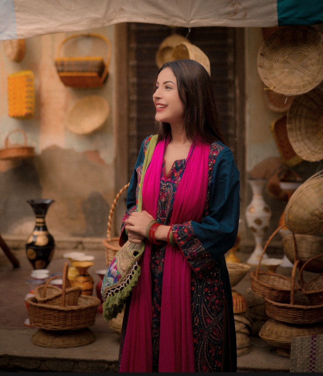 shehnaazverse's tweet photo. Success with simplicity 🫠🤌🏻

#Shehnaazgill https://t.co/SP0mzBDEXe