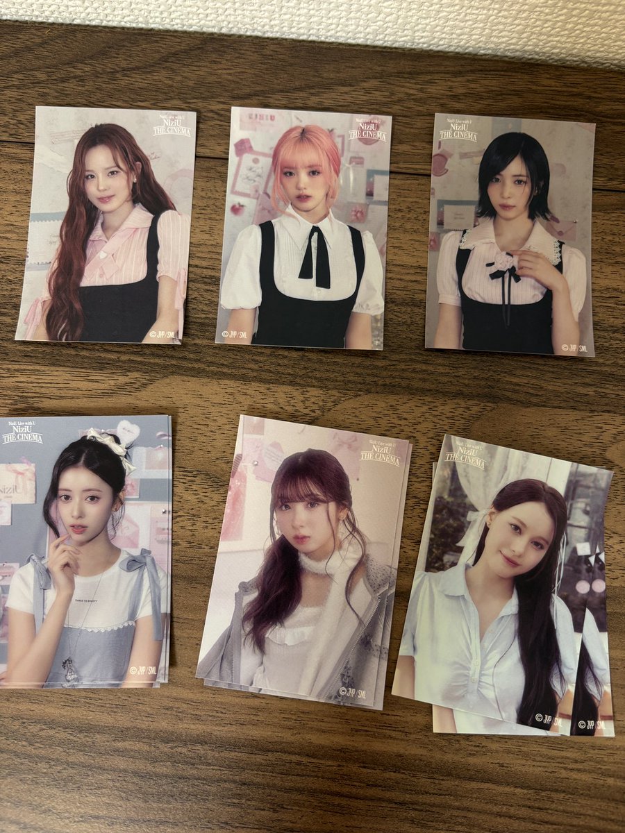 niziu9plusWithU's tweet photo. 交換＞買取

FCくじTHE CINEMA

求→マコちゃん(画像に載ってない方)←伝われ🥹
譲→画像参照

交換＞買取して下さる方DM下さい🙌😭
#NiziU_交換
＃NiziU
＃WithU https://t.co/OJMLvoglBF
