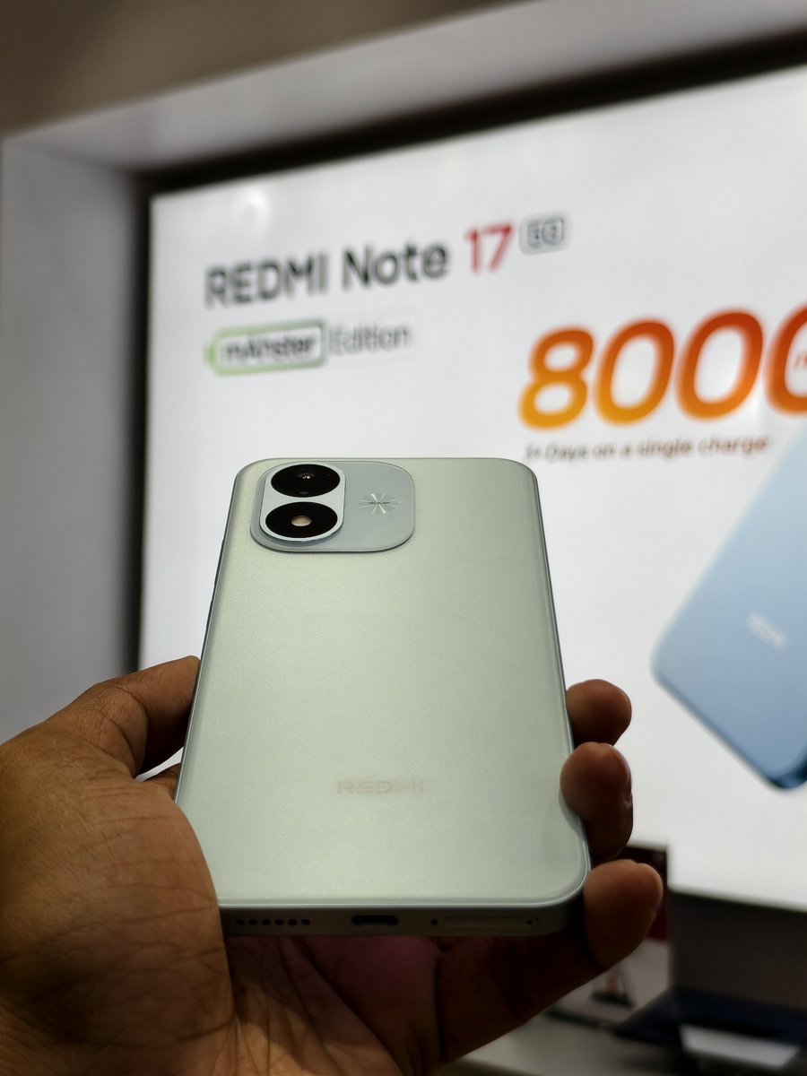 Lostmind_1989's tweet photo. A day full of tech, smiles & #mAhsterEdition vibes ❤️
Loved experiencing the #REDMINOTE17 with our amazing #XiaomiFansClub
#mAhsterOfStrength
@pixelwithme @RedmiIndia https://t.co/y8YV8ab1Zu