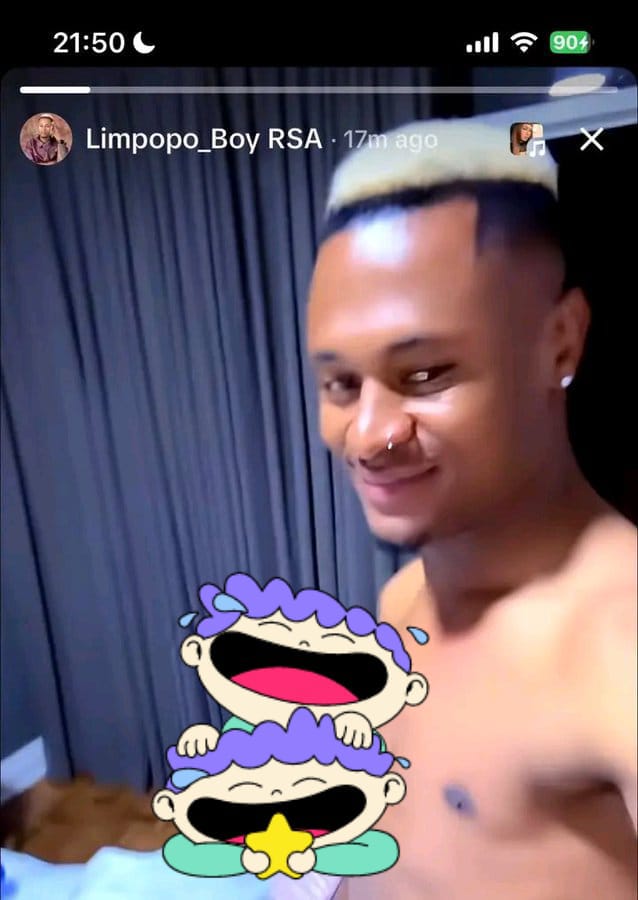 AgboCity_01's tweet photo. There is a video of Limpopo Boy and Matshidiso  naked trending on Facebook and he released a statement that it was stolen warawwara

Check 1st coment🤳🤳🤳 https://t.co/ppq68LAO52