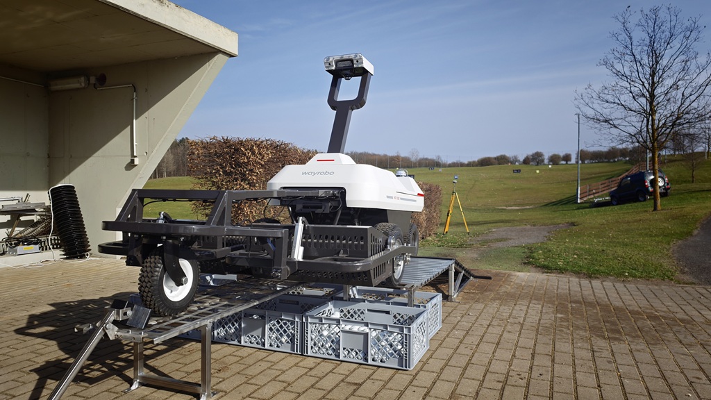 Breiti's tweet photo. #WAYROBO's WayPick 2 is revolutionizing the game by eliminating excavation altogether! It slashes the footprint from a daunting 40-50 m² down to 5 m².
Discover the groundbreaking approach to range automation! https://t.co/3HQBSpfcS1 #ad #golfbusinessmonitor #golfballpicker https://t.co/H0fQhsog7F