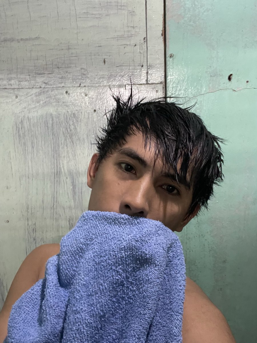 edwinJrbecera's tweet photo. Showers 💦 https://t.co/w7bqEUdjve