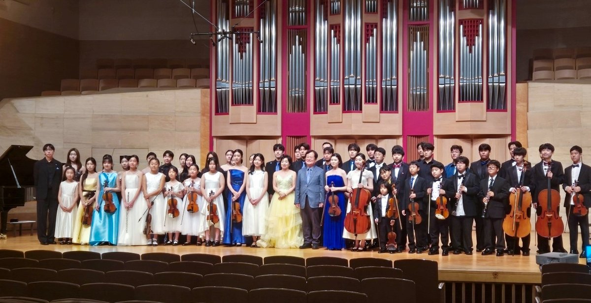 IVIHeadquarters's tweet photo. Congratulations and thanks to violinist Lee Sang Hee &amp; Friends on their 24th annual benefit concert and reaching KRW 1 billion in donations benefiting IVI and other causes.

For 20+ years, they’ve shown how music can inspire generosity and advance global health through vaccines. https://t.co/effTsVycy0
