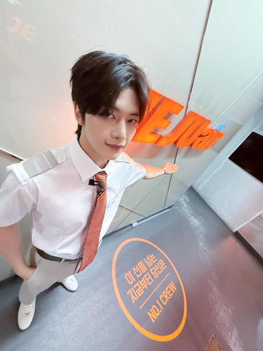 ZB1_official's tweet photo. 260811
<해봤튜>

#ZEROBASEONE #ZB1 #제로베이스원
#SEOKMATTHEW #석매튜
#해봤튜 #HeyByeThew https://t.co/PpDx2kaiUt