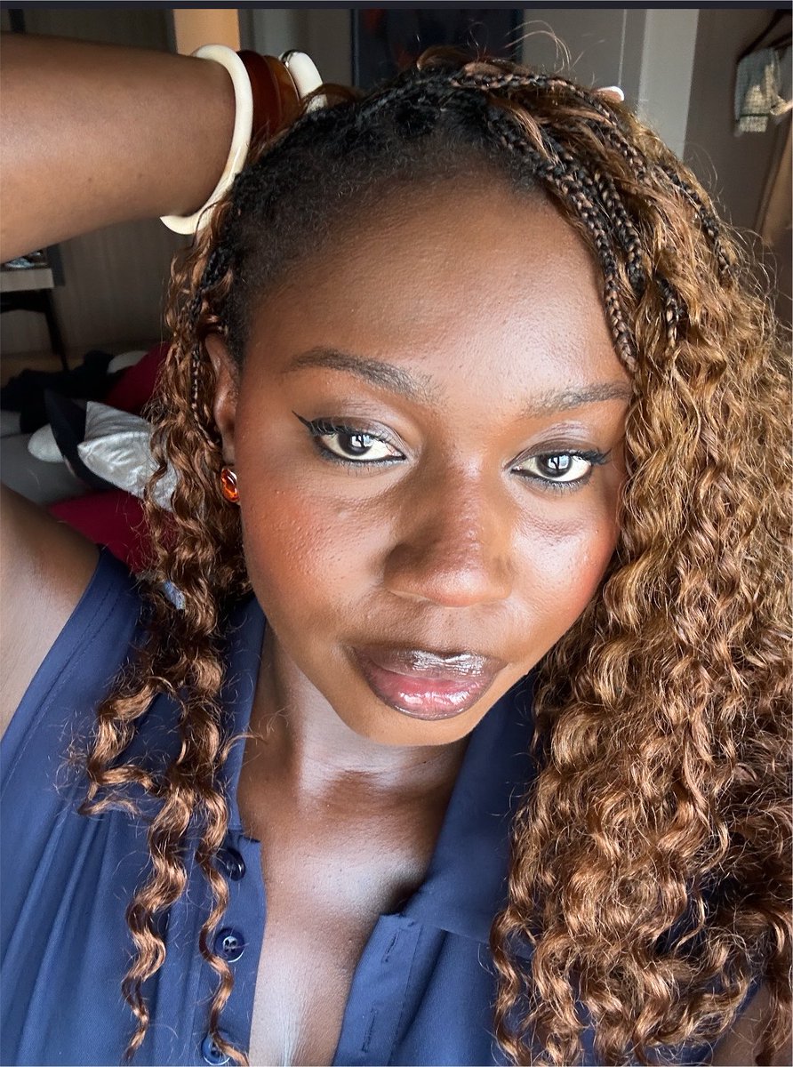 BlaccAngy's tweet photo. Sultry https://t.co/8EpDaodAkc