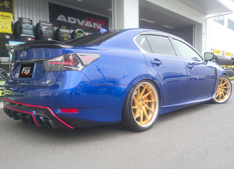 fuji_tire's tweet photo. マイカードレスアップフォトからピックアップ
レクサス/GS F
ホイール:WORK/グノーシスCV CVS
カラー:ゴールド(GLD)
サイズ:F:9.0J-20/R:10.0J-20
#GSF
#LEXUSGSF
#WORK
#ドレスアップフォト
詳細を見る
https://t.co/X3FwJXxyuB https://t.co/GUeNuW8umQ