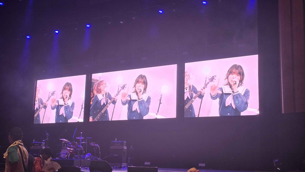 bipa_0814's tweet photo. 김치쿠라페스 26 끝났으니 오랜만에 트친소를 열겠습니다!
일단 제 1순위가 뱅드림 모르포니카에 마시로(성우: 신도아마네)오시입니다!
제가 나름 성덕이라;; 성덕이신분들도 언제든 적극 환영합니다!
그리고 다양한 미디어 믹스도 파고있고 애니송 DJ, 미디어믹스 DJ(아이마스, 뱅드림, 럽라곡 등) 위주로도 하고있습니다!
프로필에 믹스주소도 있으니 한번쯤 들어보시는것도 좋습니다!
언제든 흔적 남겨주시면 찾아가겠습니다! 적극환영!

뱅드림은(밴드위주로 할게요...)
포핀파티, 로젤리아, 모르포니카, 라스, 유메미타(최근에 생김)(유노 덕분!)

아이마스 캐릭터 오시: (765본가)아마미 하루카, (765밀리)줄리아, (가쿠)하나미 우메, (스타마스 루미너스 캐릭오시)오쿠조라 코하쿠

러브라이브 캐릭터 오시: (뮤즈)소노다 우미, (니지동)유키 세츠나, (리엘라)시부야 카논, (하스동)카츠라기 이즈미(이거는 성우가 신도아마네라서 ㅋㅋㅋ 자동으로 팜),
(이키즈라이부)사사키 시온

#트친소 #뱅드림_트친소 #아이마스_트친소 #러브라이브_트친소