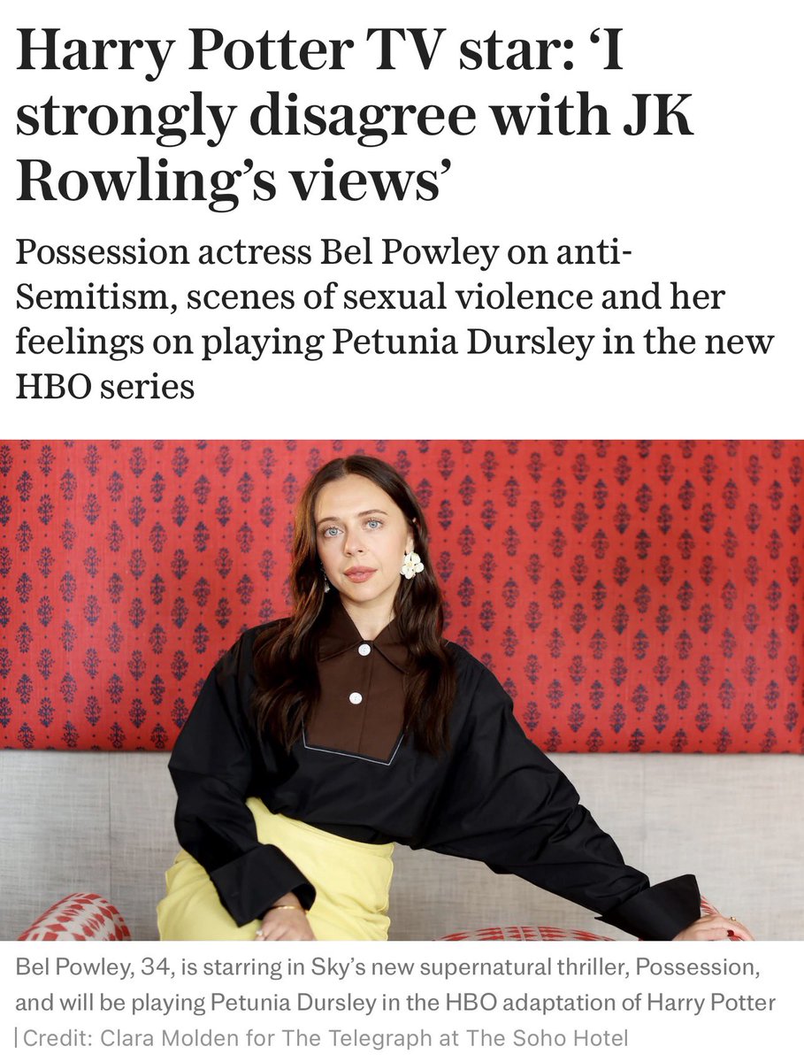 JackxJewell's tweet photo. Just another “JKR is abhorrent but I’ll appear in HP because it benefits me” brat.

🖕🏻🖕🏻🖕🏻 https://t.co/ZzMHDJJS5Z