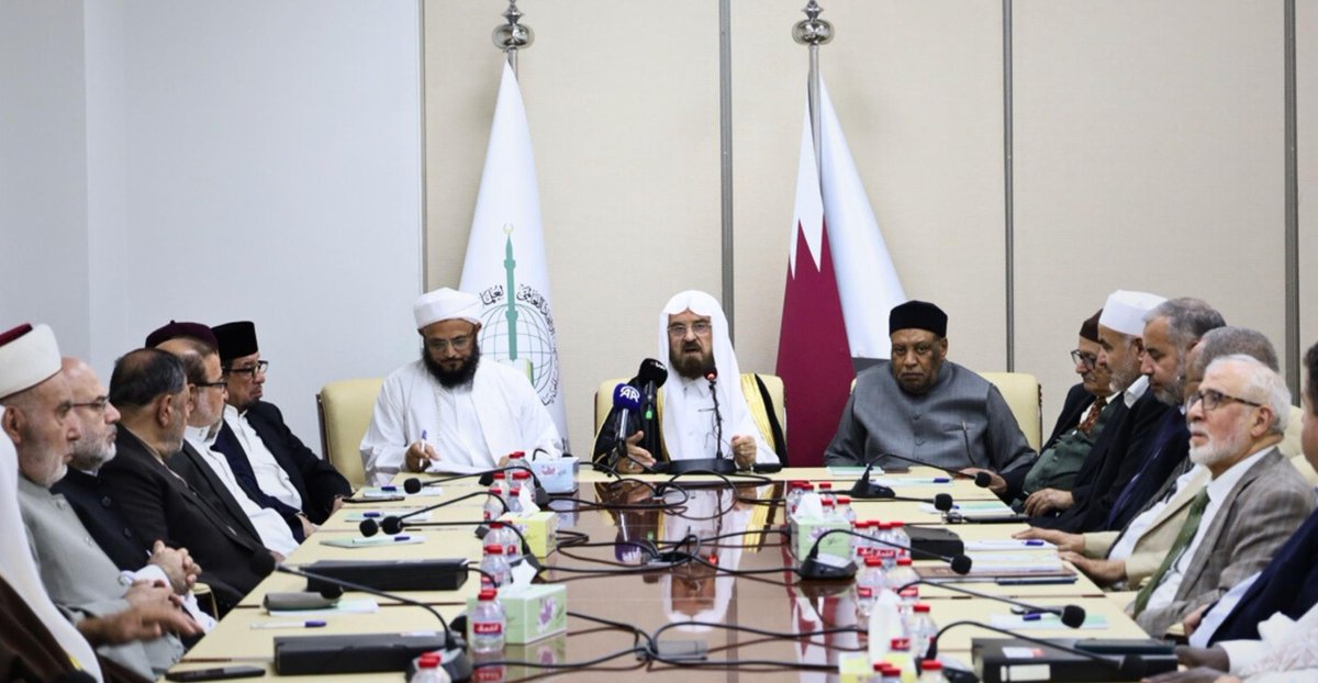 dailyislamist's tweet photo. 🗣️ Dünya Müslüman Alimler Birliği:

"Mekke Anlaşması İslam âleminin birliği ve bağımsızlığı yolunda önemli bir adımdır.

Suudi Arabistan dini, tarihi, siyasi ve ekonomik ağırlığıyla, Türkiye siyasi, askeri, sanayi ve ekonomik gücüyle, Pakistan ise askeri yetkinliği ve stratejik konumuyla İslam dünyasında birbirini tamamlayan önemli güçlerdir.

Bu üç ülkenin ortak hareketi, ümmetin birliği ve işbirliğinin güçlenmesi adına sağlam bir çekirdek oluşturacaktır. Diğer Müslüman ülkeler de bu ittifaka katılmalıdır"
