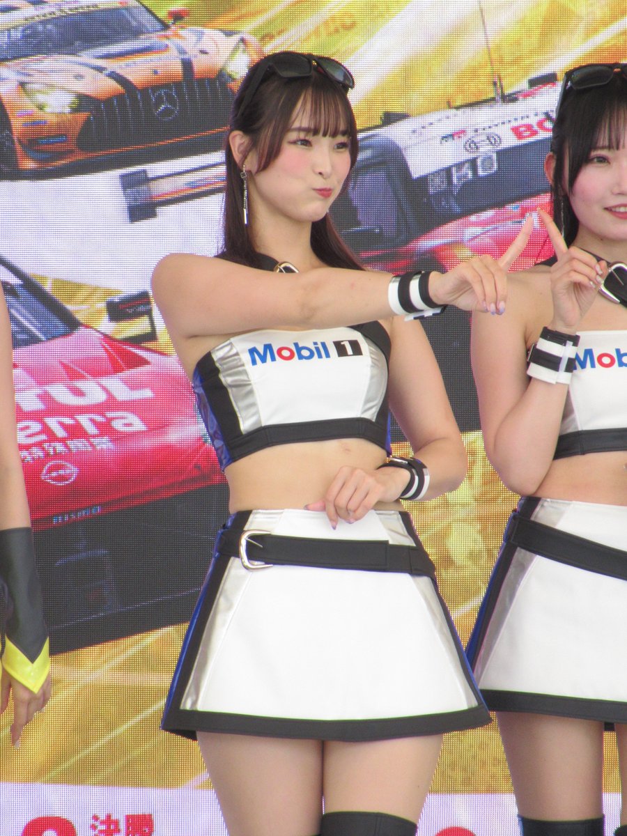 y50m6rb6ffjxi71's tweet photo. 2026/8/1 #SUPERGT 第4戦 チームインフォメーション
#Mobil1レーシングサポーターズ
#小林琉唯 さん(@r_u_i_0110 )
撮影させていただきありがとうございました🙇‍♂️

#TEAMIMPUL 
#IMPUL 
#Mobile1
#SUPERGT2026
#スーパーGT
#富士スピードウェイ
#RQ #レースクイーン https://t.co/k5Q5XkKU1y