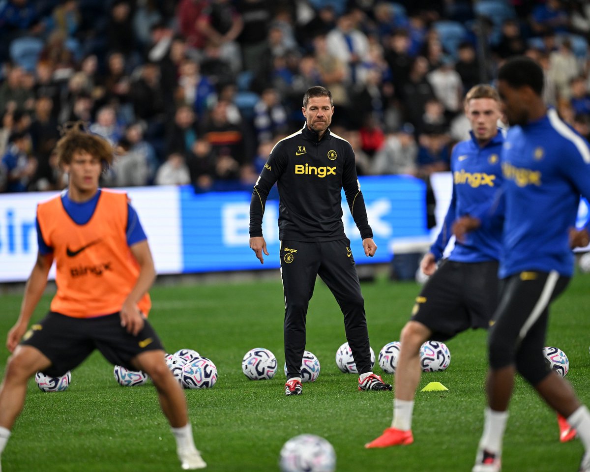 TheBlueDodger's tweet photo. 🚨⚠️ Not everyone was happy with how things were going for them on the tour. More than one source connected to individuals in the travelling party said it was felt by some of them that Xabi Alonso had an A and a B team. 

This led them to feel they would not be figuring in his plans, because they would regularly be training and playing with what seemed to be a second string of academy youngsters and fringe players linked with moves away. Chelsea do not agree a two-tier system was in place and say Alonso gave everyone, including U-21s players, a chance to impress.

(@TheAthleticFC) #CFC