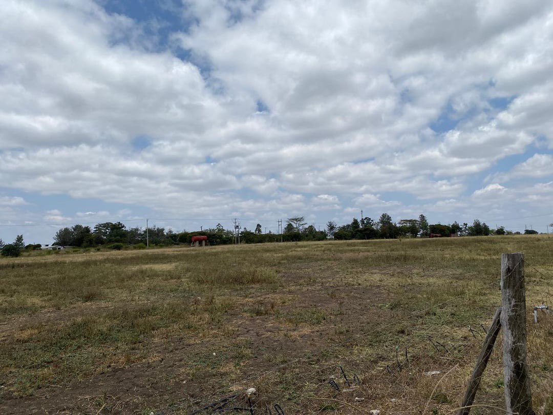 Dr_AustinOmondi's tweet photo. 10 acres for sale in Kisaju, Kajiado. https://t.co/oBEOkzsBMG