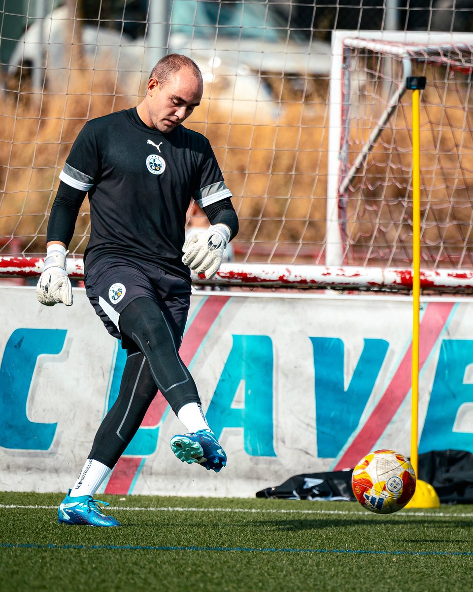 atletic_lleida's tweet photo. 𝑻𝑯𝑬 𝑮𝑼𝑨𝑹𝑫𝑰𝑨𝑵𝑺🧤🛡️ https://t.co/gdk9hrqdJf
