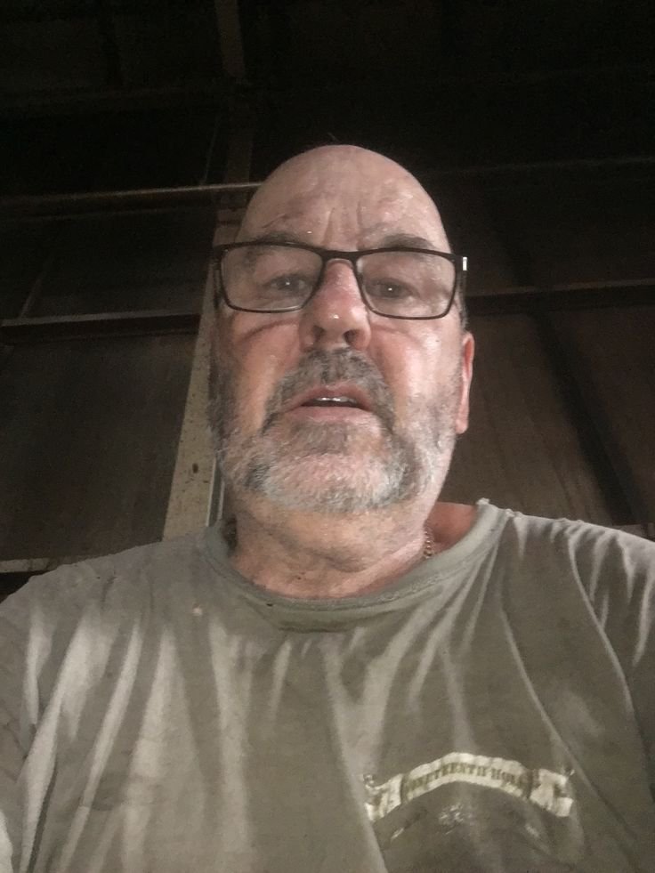 KellyJanssen2's tweet photo. How's ready for facetime 🎦 https://t.co/bXZtYwxafv