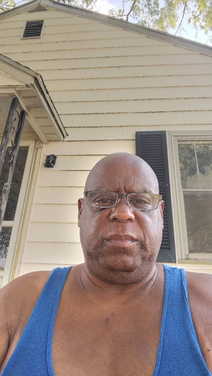 jerrywodein's tweet photo. Good morning I just wake up https://t.co/k1QHpn6BuE
