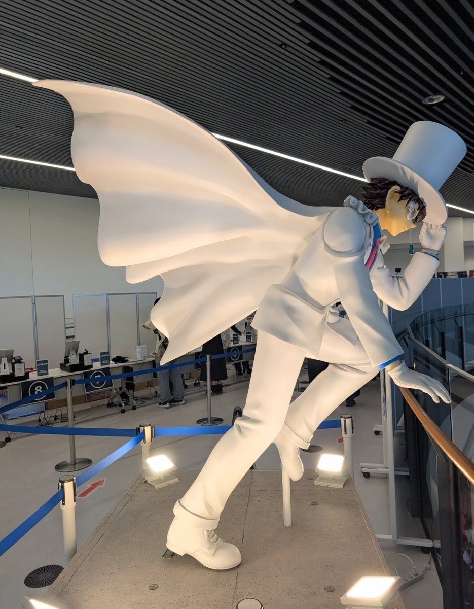 9o7ghPRCIeRTw1v's tweet photo. 怪盗キッド

8月10日は『ハットの日』🎩

#コナン展
#名探偵コナン https://t.co/MUaw8qeJCJ