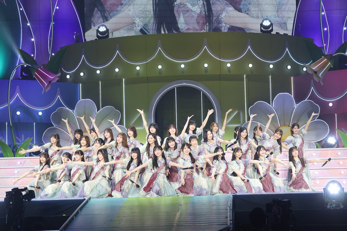 modelpress's tweet photo. 乃木坂46、真夏の全国ツアー地方編終了
残すは“聖地”神宮球場4days✨

📍東京都・明治神宮野球場
8月20日（木）～23日（日）
https://t.co/8ycxT9VzJS

吉田綾乃クリスティー卒業セレモニーも開催
約10年間の乃木坂46人生に幕下ろす📝 https://t.co/DGkkA7SFzB