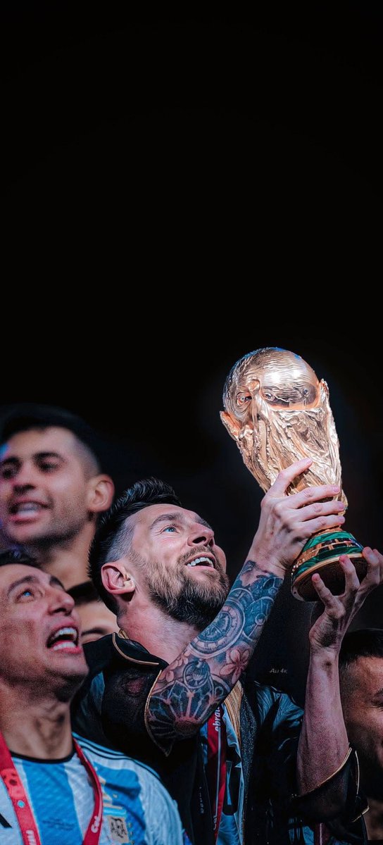 Joshua__Ubeku's tweet photo. I honestly believe Arsène Wenger is the only coach who perfectly predicted Messi’s entire career. https://t.co/Mz9Y2j0KXZ