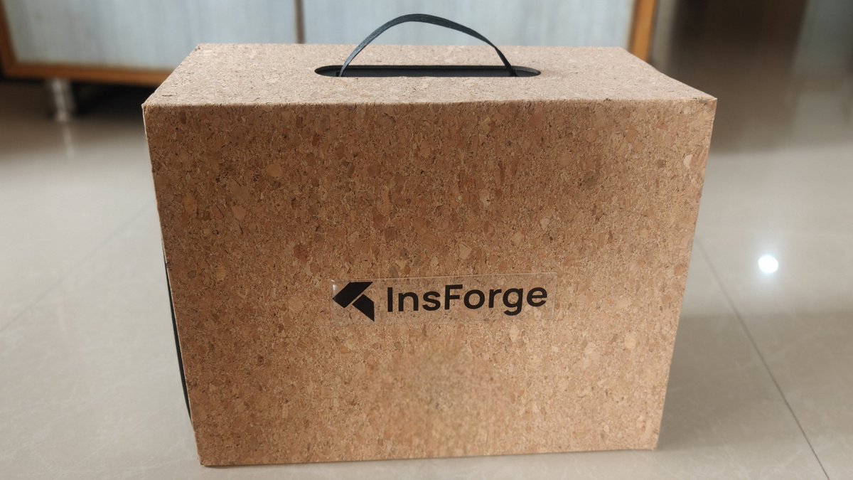 vansxh_26's tweet photo. Just received my InsForge LW2 Giveaway prize! 

The whole package looks absolutely amazing — from the packaging to the goodies inside. Really loved it!🔥
Huge thanks to @insforge @hanghuang_ @tonychang430 for this awesome giveaway! 

#InsForge #LaunchWeek https://t.co/y4AJaTKbz7