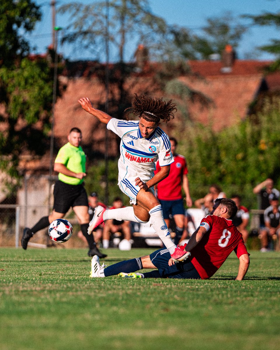 RCSA's tweet photo. Le groupe Élite poursuit sa préparation estivale avec une solide victoire face au @HaguenauFr (2-0) 👏

▸ #RacingMutestAcadémie 💙 https://t.co/tRaprkGbnb
