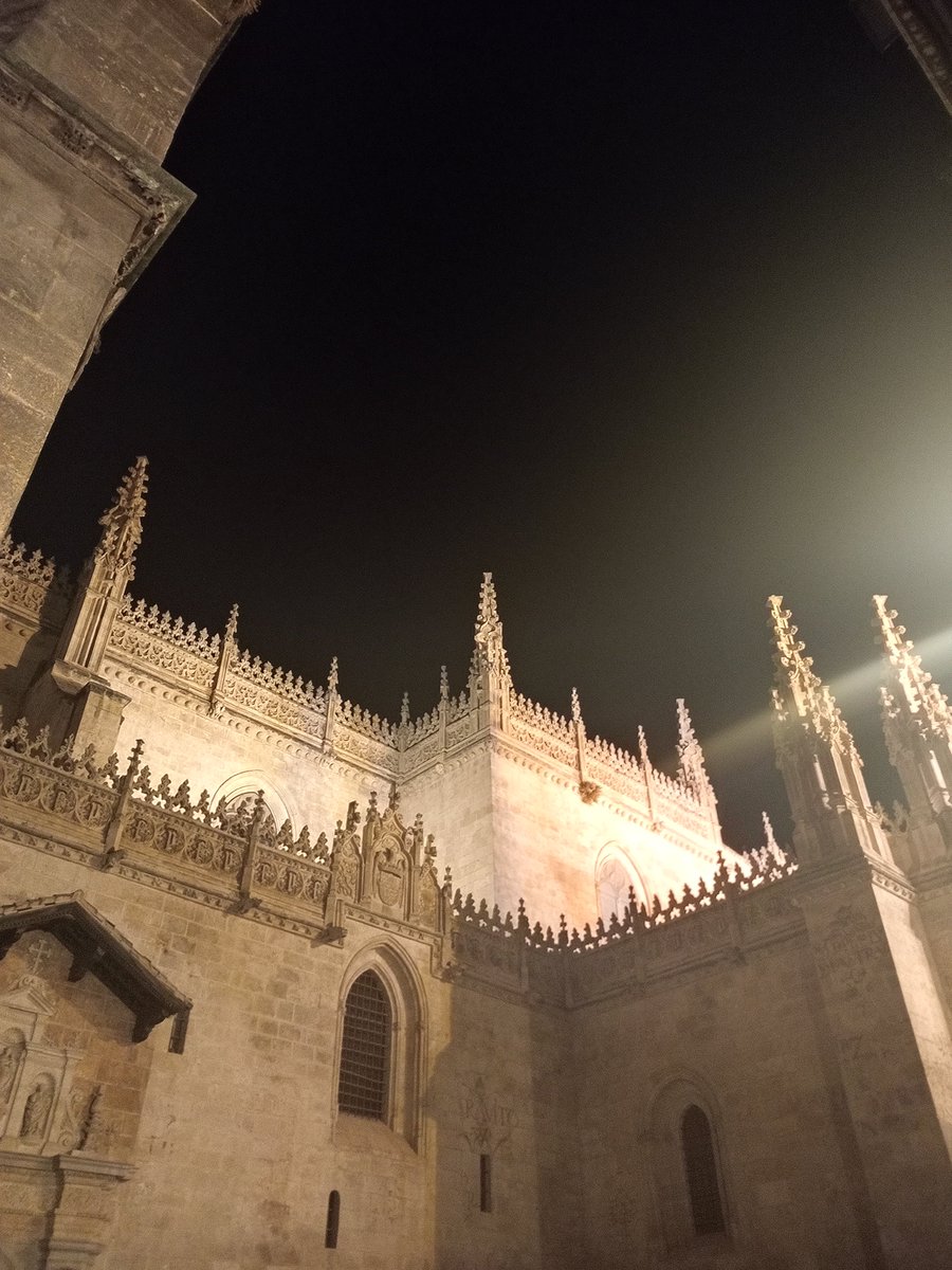 fedoramorelli's tweet photo. Pasándomelo genial por Granada 😘🔥👑
 Minivacaciones bien merecidas y necesarias ✨❤️‍🩹 https://t.co/ZxtRKs5Yw3