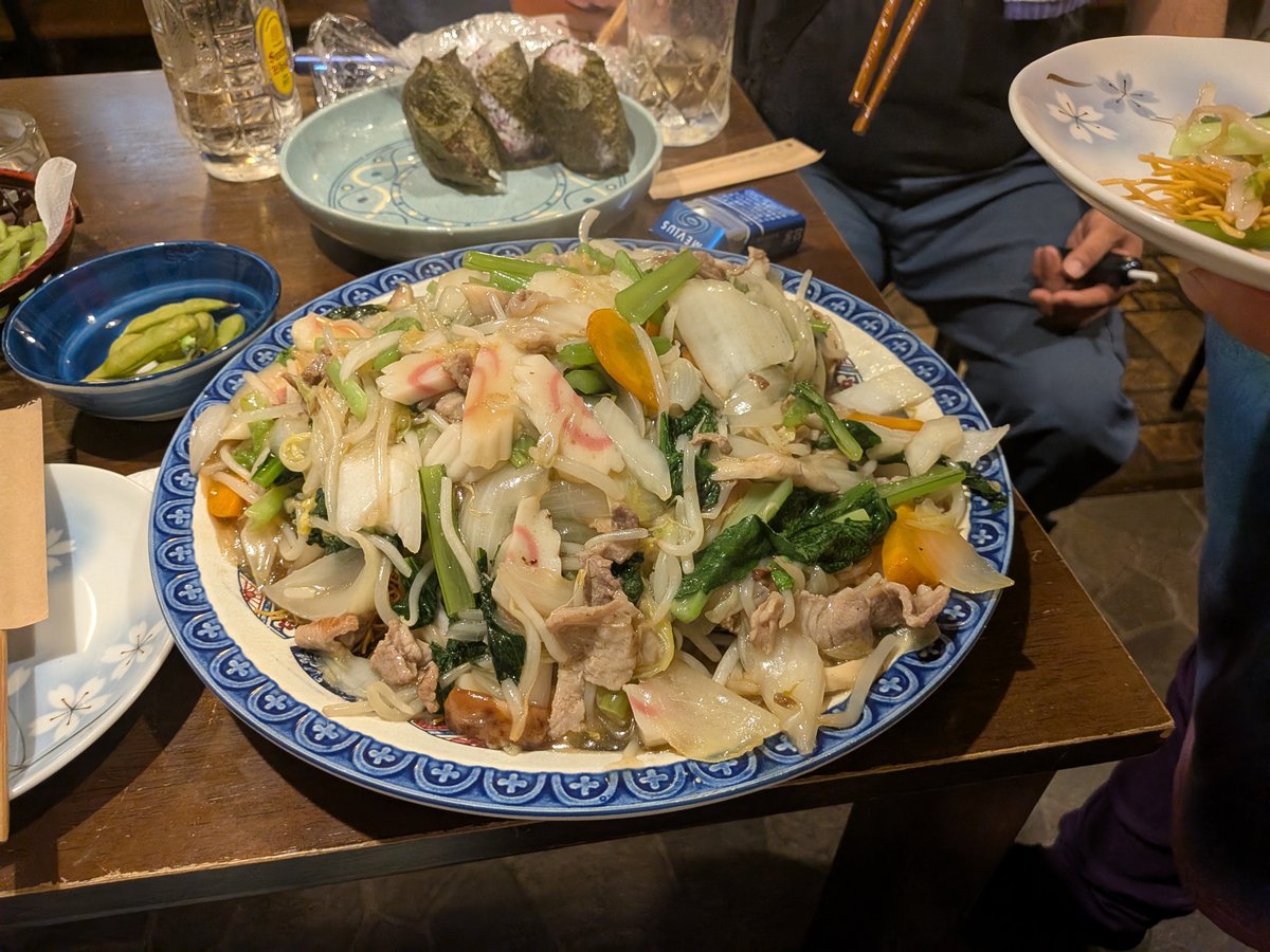 choro_fallguys's tweet photo. 皿うどん大盛り過ぎて笑う
でも長崎でも出前の皿うどんは超デカかったなぁって思い出したw
居酒屋🍺kp https://t.co/3mlwqclFDs