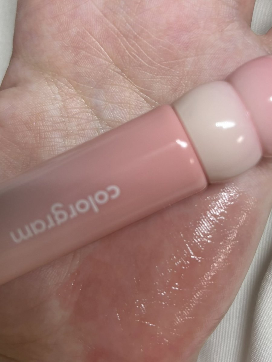h0ngchu1ee's tweet photo. #홍돈홍산

큼큼 ,, -. 
나에게 행복숭아란? 
봄웜의 교과서, 봄웜의 정석, 봄웜의 아버지, 봄웜의 어머니 그 정도로 느껴짐

너무 데일리템이어서 지금 갑자기 올리는 것도 머쓱. ..,허네👰🏻‍♂️;;;

행복숭아🩷봄웜러 
우리 사랑 영원히🫰 https://t.co/J6zjNgSuAt