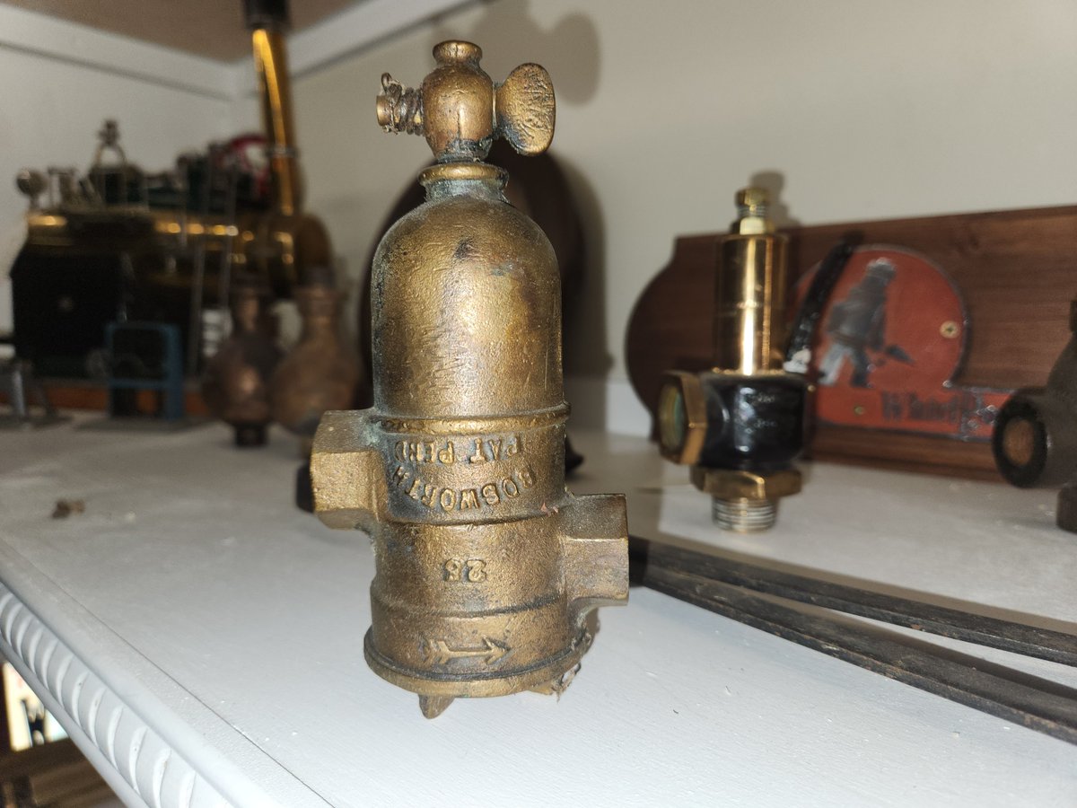 PowerMechanical's tweet photo. 🔧 Small part, big impact!
Our Bosworth fuel filter improved engine efficiency, and its 1900s design even used a spring-loaded relief valve to maintain flow when clogged. ⚙️💡

See it at our Steam Museum 👉 https://t.co/nn5r4pvwal
#SteamMuseum #History https://t.co/I3keK538QW