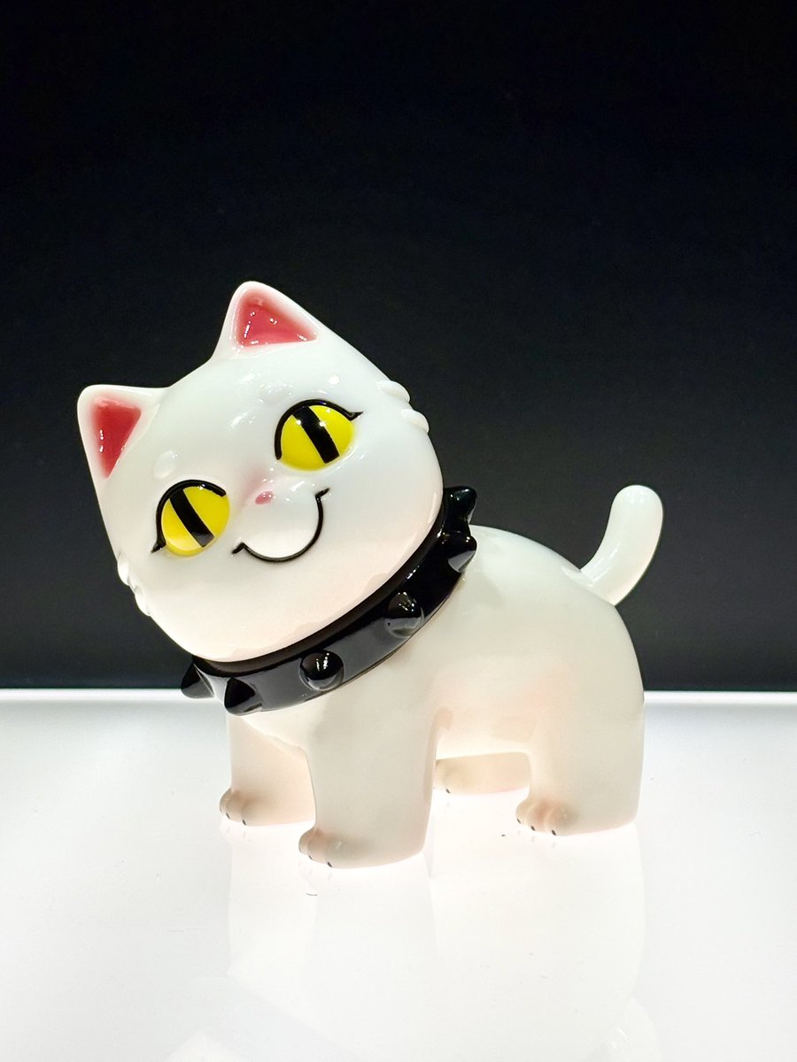 te2kame's tweet photo. 超ウルトラミラクルスーパーカワイイ猫ソフビ
翼も磁石で取り外し可能
#奇怪猫
#StrangeCat
#にゃんにゃんセンサー https://t.co/FHzsNPL4Lq