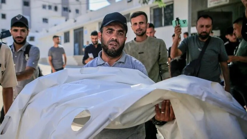 ConflictTR's tweet photo. İsrail ordusu, 13 yaşındaki bir kız çocuğunu başından vurarak katletti. https://t.co/3GNzj1N24H