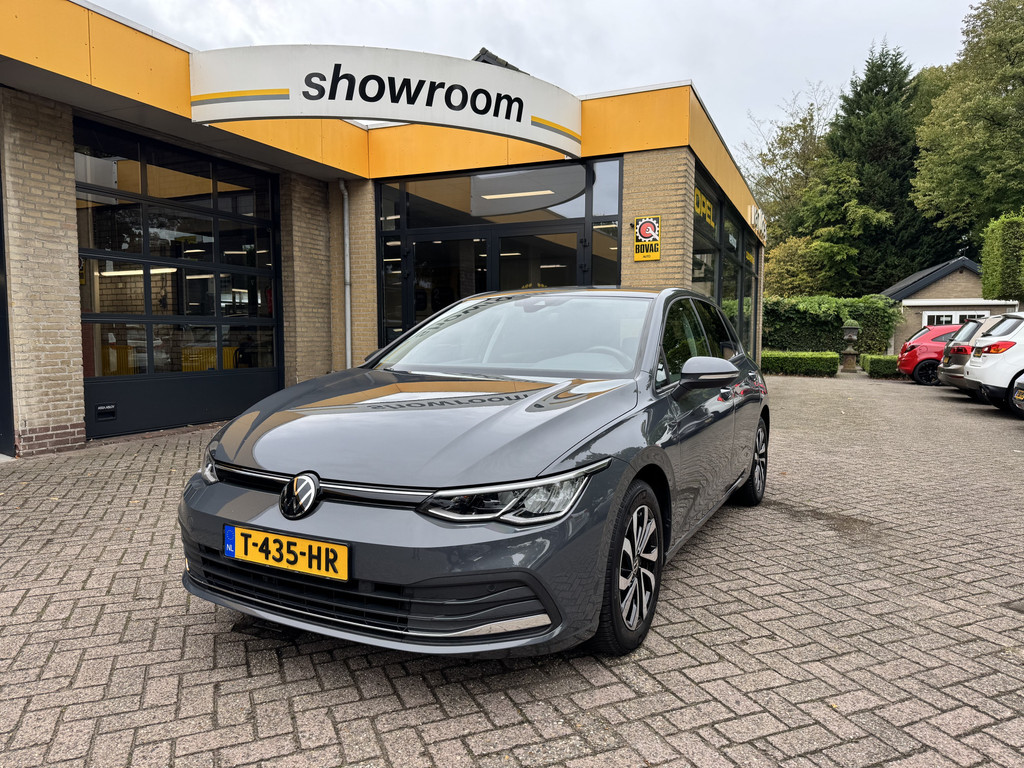 Opeldendungen's tweet photo. 🌟 Tijdens onze vakantie blijft ons aanbod gewoon online te bekijken zoals deze Volkswagen Golf 1.5 etsi r‑line automaat.
137.672 km | 2022 | hybride | automaat | € 19.949,-
👉 https://t.co/lLcxxZ5Ody
#volkswagengolf #rline #hybride #automaat #dendungen #occasion https://t.co/z4uXllP17E