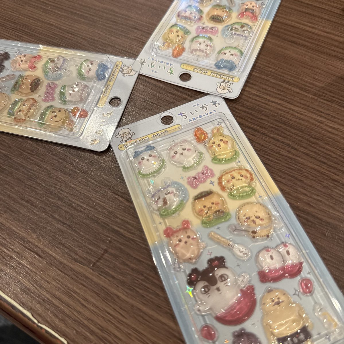 M_tteog's tweet photo. ちいかわ観てきたよ〜
原作追ってるわけでもなく、子供達と一緒にアニメをちょこっと見てたくらいだけど面白かった〜
けど、なんともいえない内容だな…苦しい https://t.co/Opm4PAohG1