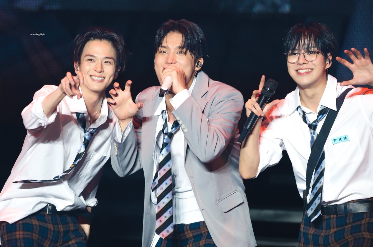 820morninglight's tweet photo. 260808 THE STAGE IN FUKUI 🦖

#TREASURE  #트레저 #ASAHI #아사히 #アサヒ
#윤재혁 #YOONJAEHYUK  #박정우　#PARKJEONGWOO https://t.co/yuTSI5BlJv