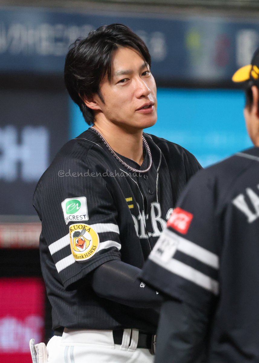 dendendehanai's tweet photo. お出迎え流し目じろり👀ギータ格好良くてむりしぬ
2026/8/9 ベルド

#sbhawks #柳田悠岐 https://t.co/uGJgvxzS9T