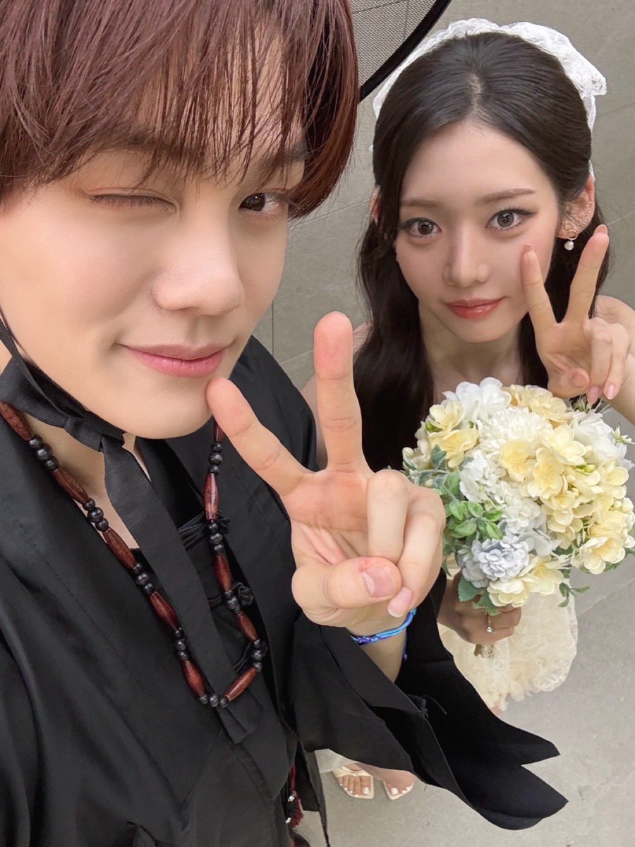 MBCMusicCore's tweet photo. 뀨승사자 로라신부에 홀려서 하룰라라 갔다가
저숭라라까지 다녀옴👼🏻🖤

#김규빈 #KIMGYUVIN #AND2BLE
#로라 #RORA #BABYMONSTER https://t.co/VrSBKY7EB2