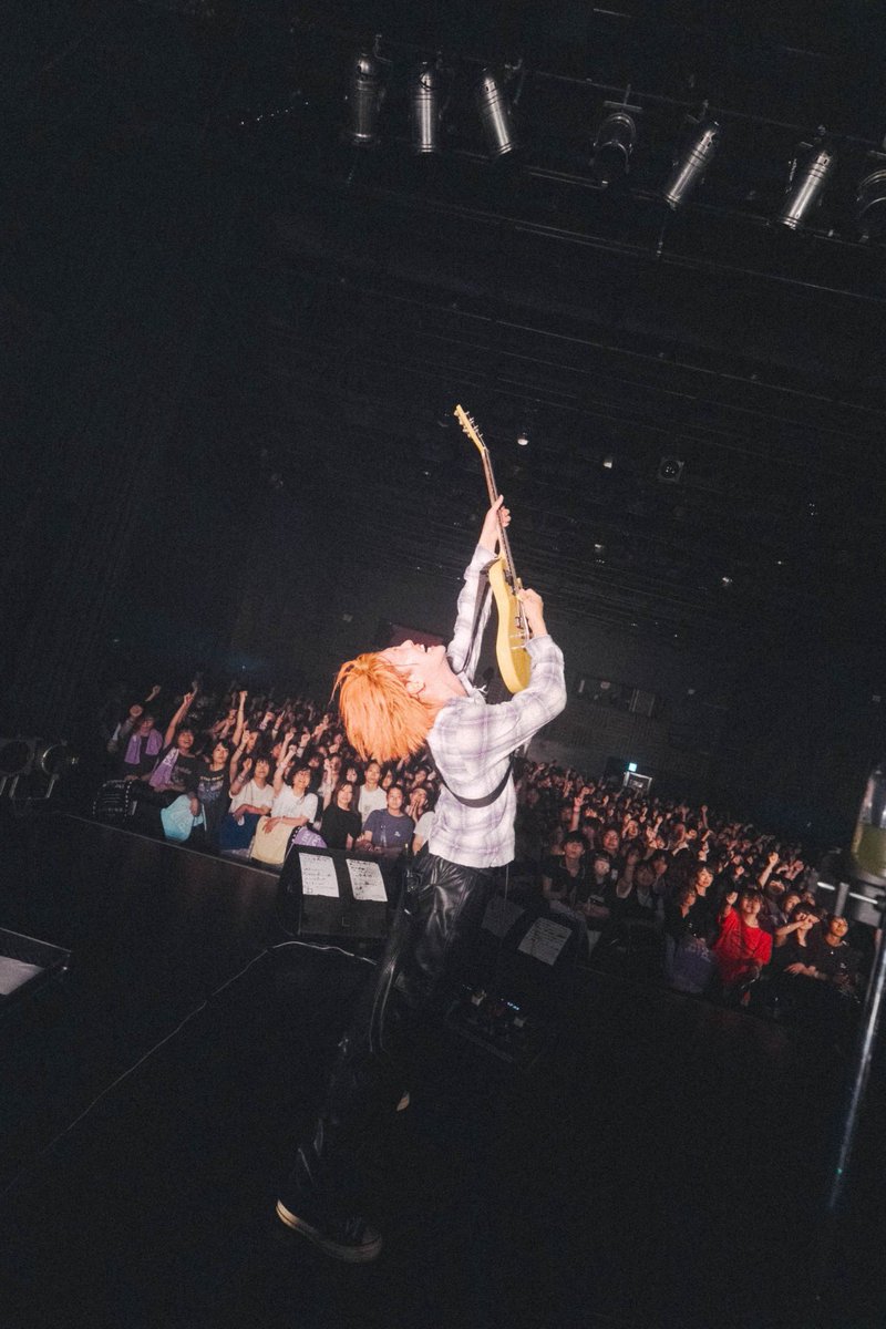 Oooooohji's tweet photo. 心斎橋BIGCATワンマンソールドアウト 次は1/9なんばHatchでワンマンやる みんなの人生の登場人物として まだまだ歩いていくぞ https://t.co/5wh14exrJO