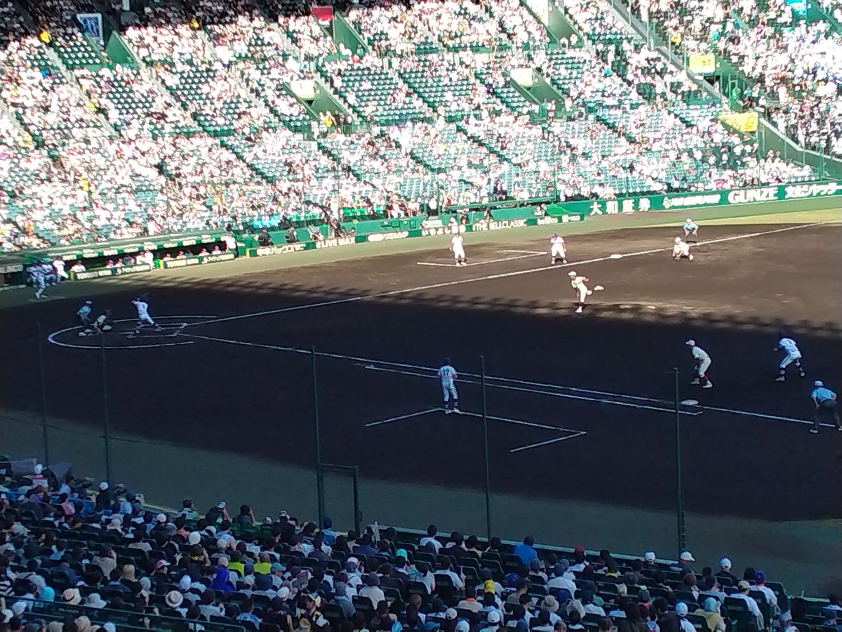 5589fan1's tweet photo. 第108回全国高校野球選手権大会
大会6日目　午後の部(第3試合)
高川学園7-1高岡商業
敗れましたが、高岡商は1番から3番に並んだ1年生が9回にチャンスを作り、意地の1点をもぎ取る姿勢、立派でした！この経験を糧に👍
応援もWe are 高商 凄かった👏 https://t.co/ErP1RRWikp