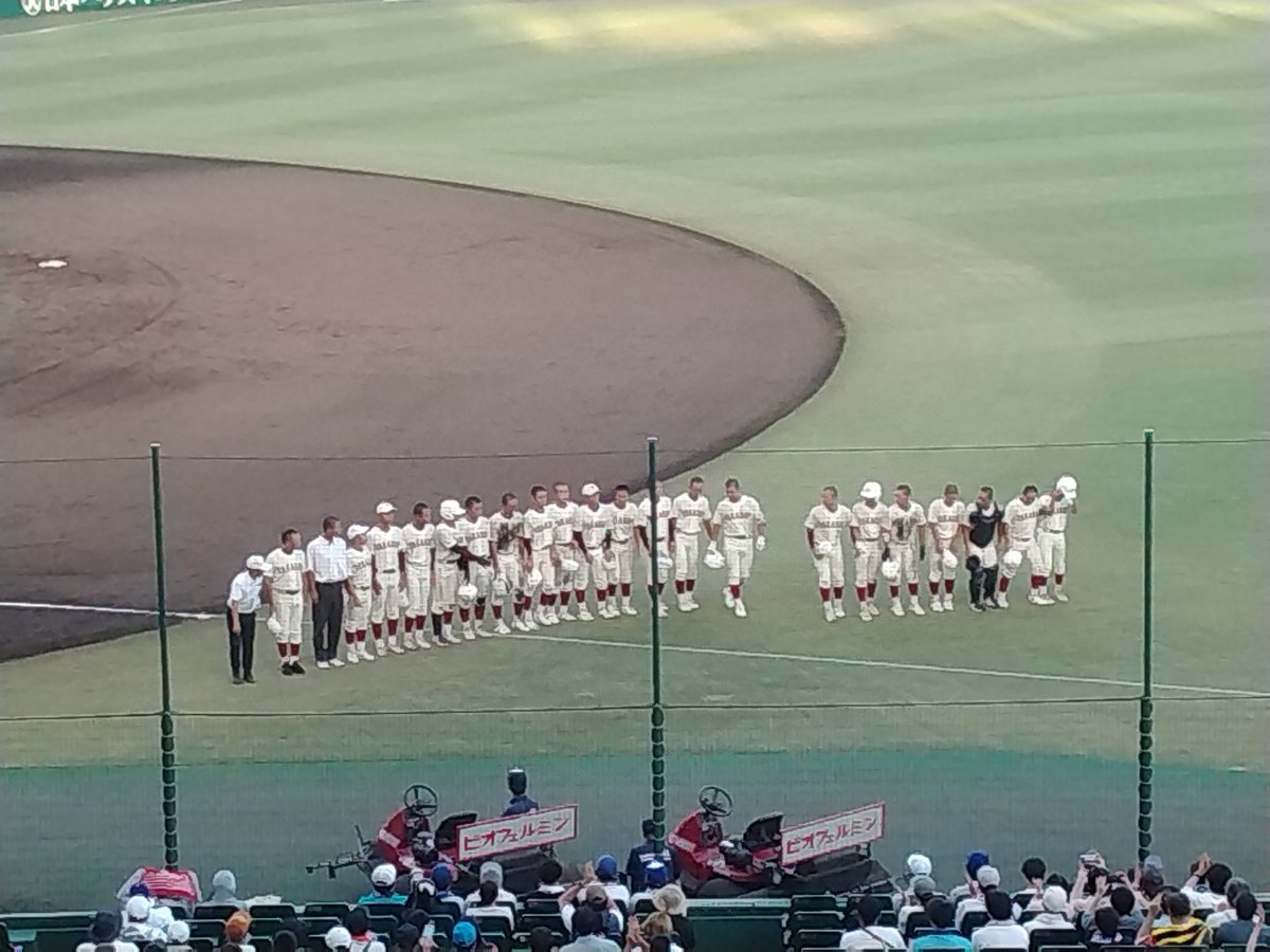 5589fan1's tweet photo. 第108回全国高校野球選手権大会
大会6日目　午後の部(第3試合)
高川学園7-1高岡商業
敗れましたが、高岡商は1番から3番に並んだ1年生が9回にチャンスを作り、意地の1点をもぎ取る姿勢、立派でした！この経験を糧に👍
応援もWe are 高商 凄かった👏 https://t.co/ErP1RRWikp