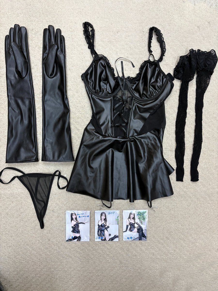 new_yuukaninfo's tweet photo. 小栗操さんが作品で
着用した衣装が
オークションに出品されました

オークション
https://t.co/QJIDSFuK0A

終了日時：2026-08-17 00:00:00

＃小栗操　＃使用済衣装　＃パンティ
＃レザー　＃黒衣の魔性　＃拡散希望

作品
https://t.co/xdW7xztw5n https://t.co/yLE1XBwaVz