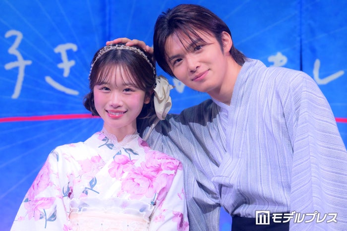 modelpress's tweet photo. 【🏮今日好き夏まつり🩵】

今井暖大＆時田音々“はるねね”カップル
頭ポンポンで甘さ全開登場✨

「ラブラブすぎて尊い」「相変わらずお似合い」
https://t.co/F00l9CryMB

#今日好き夏まつり @Harukun_room @nene_tokita https://t.co/QcGUWwLwVF