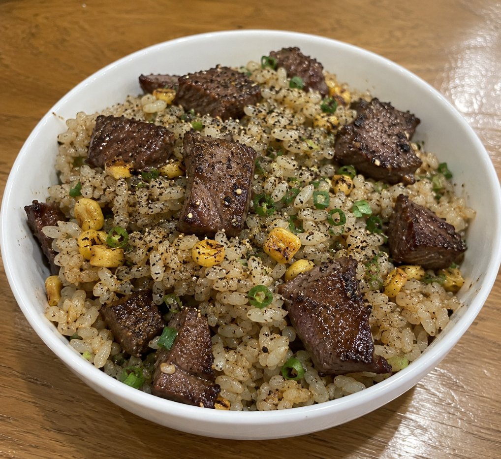 MuhammadIr70383's tweet photo. One serving of homemade garlic rice, with an ingredient cost of 48 yen. https://t.co/XaY29tCrVw